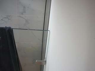 voyeurcam-casa-salsa-bathroom-7