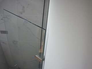 voyeurcam-casa-salsa-bathroom-7