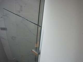 voyeurcam-casa-salsa-bathroom-7