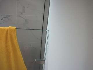voyeurcam-casa-salsa-bathroom-7