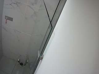 voyeurcam-casa-salsa-bathroom-7