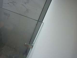 voyeurcam-casa-salsa-bathroom-7