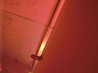 voyeurcam-casa-salsa-bathroom-7