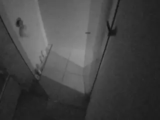 Casa Salsa Bathroom 7's Live Sex Cam Show