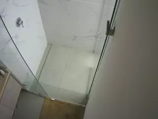 Casa Salsa Bathroom 7's Live Sex Cam Show