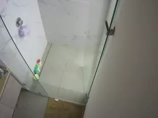 Casa Salsa Bathroom 7's Live Sex Cam Show