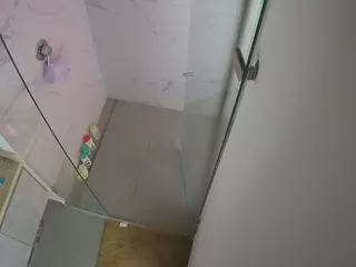 Casa Salsa Bathroom 7's Live Sex Cam Show