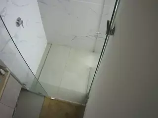 Casa Salsa Bathroom 7's Live Sex Cam Show