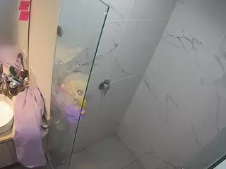 Casa Salsa Bathroom 7's Live Sex Cam Show