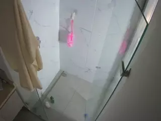 Casa Salsa Bathroom 7's Live Sex Cam Show