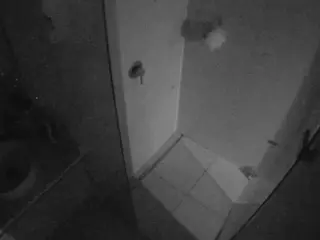 Casa Salsa Bathroom 7's Live Sex Cam Show