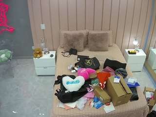 Adult Couple Cam camsoda voyeurcam-casa-salsa-bedroom-1