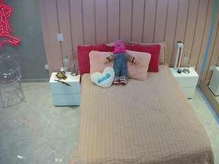 camsoda voyeurcam-casa-salsa-bedroom-1