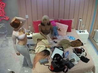 Adult Chat Site camsoda voyeurcam-casa-salsa-bedroom-1