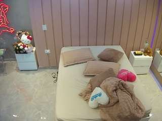 camsoda voyeurcam-casa-salsa-bedroom-1