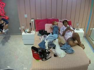 voyeurcam-casa-salsa-bedroom-1 Zhamsterlive camsoda