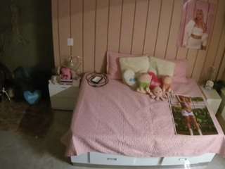 voyeurcam-casa-salsa-bedroom-1