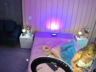 voyeurcam-casa-salsa-bedroom-1