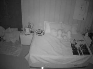 voyeurcam-casa-salsa-bedroom-1