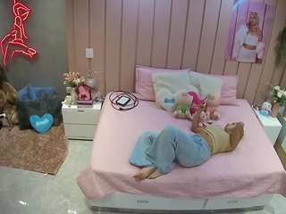 voyeurcam-casa-salsa-bedroom-1