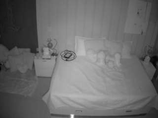 voyeurcam-casa-salsa-bedroom-1