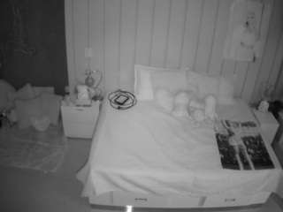 voyeurcam-casa-salsa-bedroom-1