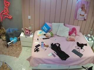 voyeurcam-casa-salsa-bedroom-1