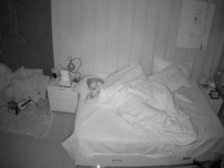 voyeurcam-casa-salsa-bedroom-1