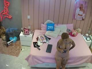 voyeurcam-casa-salsa-bedroom-1