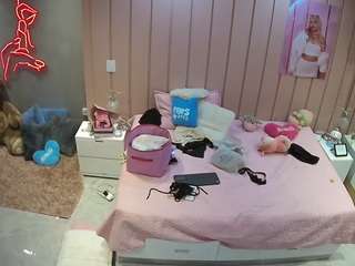 voyeurcam-casa-salsa-bedroom-1