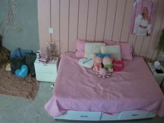 voyeurcam-casa-salsa-bedroom-1