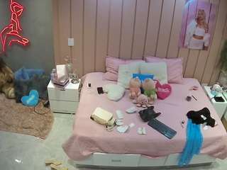 voyeurcam-casa-salsa-bedroom-1
