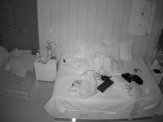 voyeurcam-casa-salsa-bedroom-1