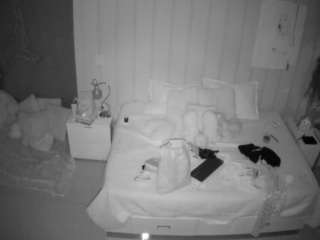 voyeurcam-casa-salsa-bedroom-1