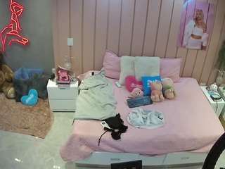 voyeurcam-casa-salsa-bedroom-1