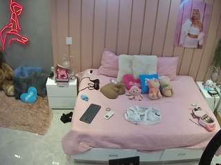 voyeurcam-casa-salsa-bedroom-1