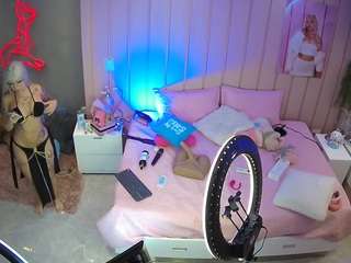 voyeurcam-casa-salsa-bedroom-1
