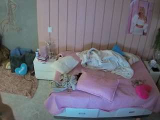 voyeurcam-casa-salsa-bedroom-1