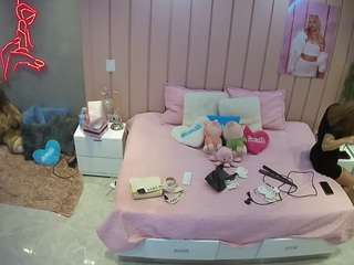 voyeurcam-casa-salsa-bedroom-1