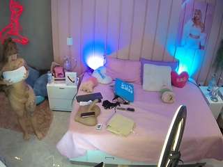 voyeurcam-casa-salsa-bedroom-1