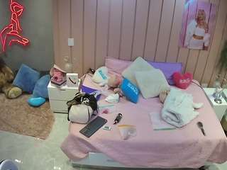 voyeurcam-casa-salsa-bedroom-1