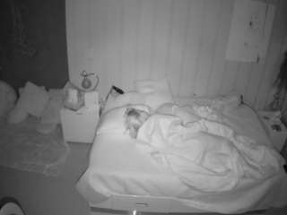 voyeurcam-casa-salsa-bedroom-1