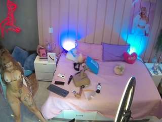 voyeurcam-casa-salsa-bedroom-1