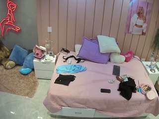 voyeurcam-casa-salsa-bedroom-1
