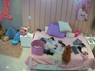 voyeurcam-casa-salsa-bedroom-1