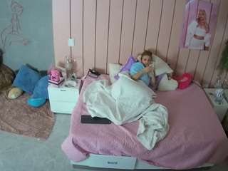 voyeurcam-casa-salsa-bedroom-1