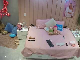 voyeurcam-casa-salsa-bedroom-1