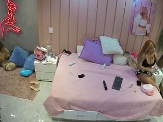 voyeurcam-casa-salsa-bedroom-1