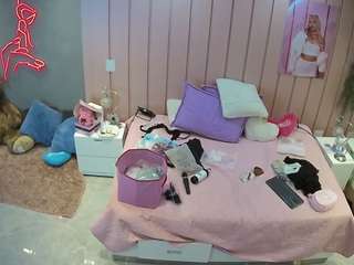 voyeurcam-casa-salsa-bedroom-1