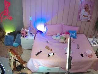 voyeurcam-casa-salsa-bedroom-1